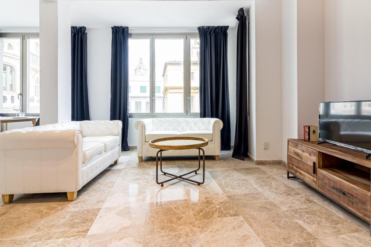 Saenz Suites Gallery By Bossh! Apartments Málaga Esterno foto