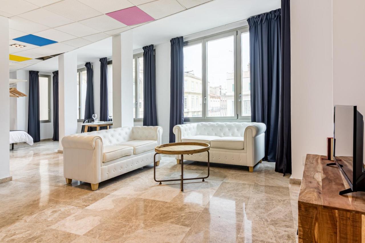 Saenz Suites Gallery By Bossh! Apartments Málaga Esterno foto