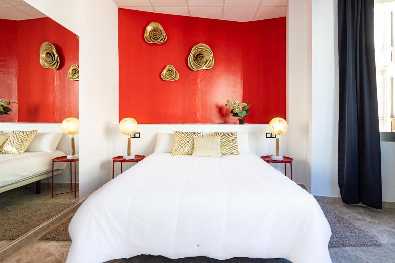 Saenz Suites Gallery By Bossh! Apartments Málaga Esterno foto