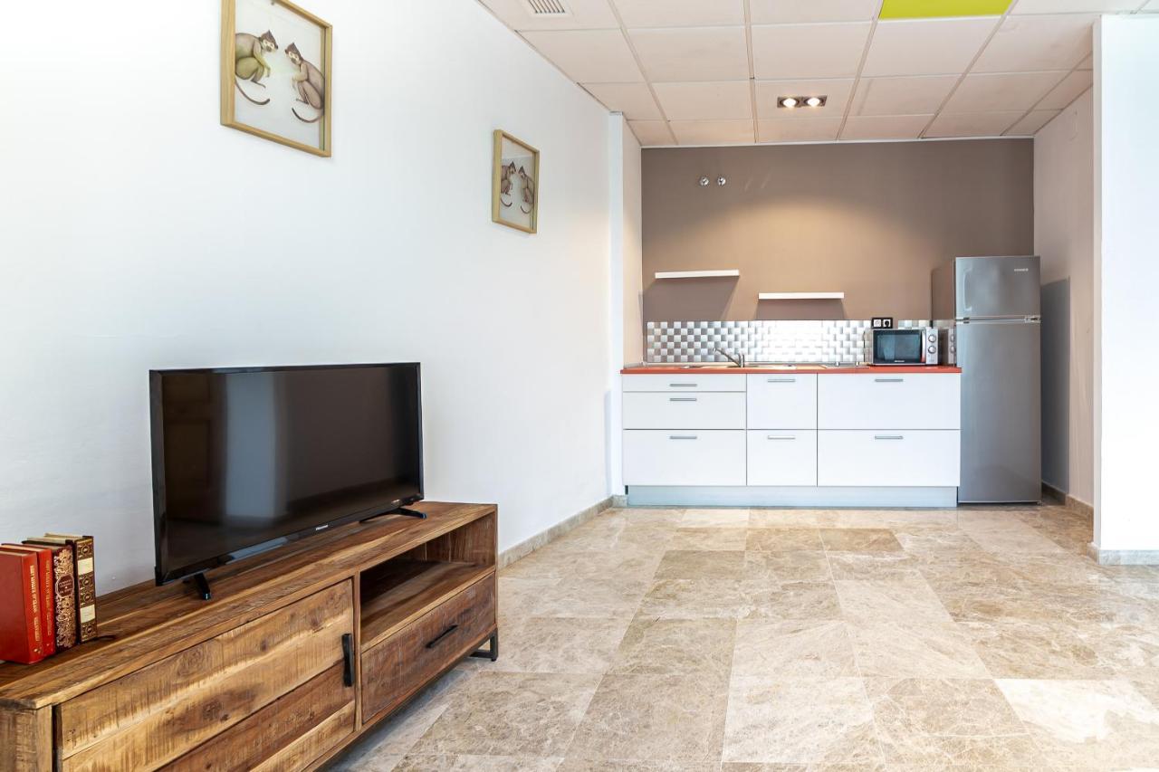 Saenz Suites Gallery By Bossh! Apartments Málaga Esterno foto