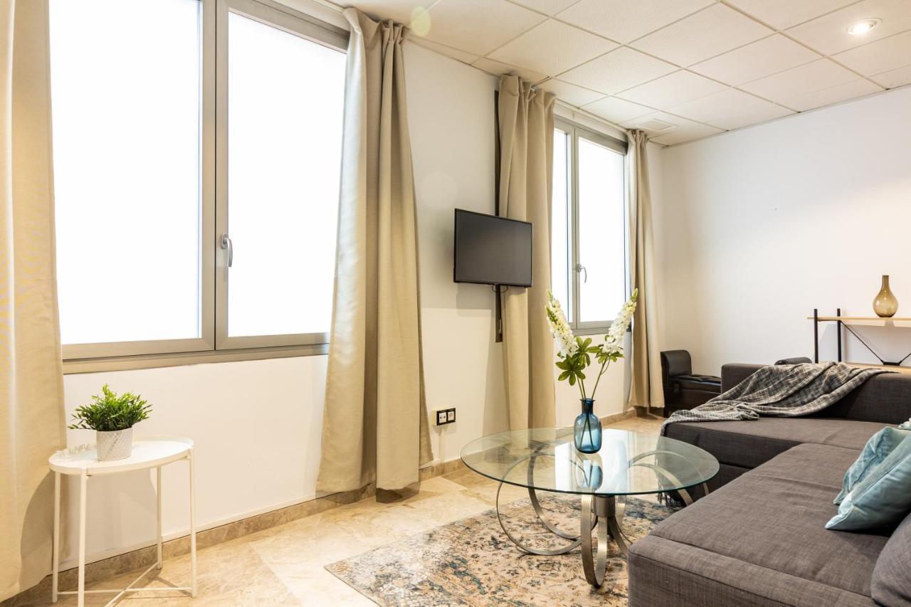 Saenz Suites Gallery By Bossh! Apartments Málaga Esterno foto