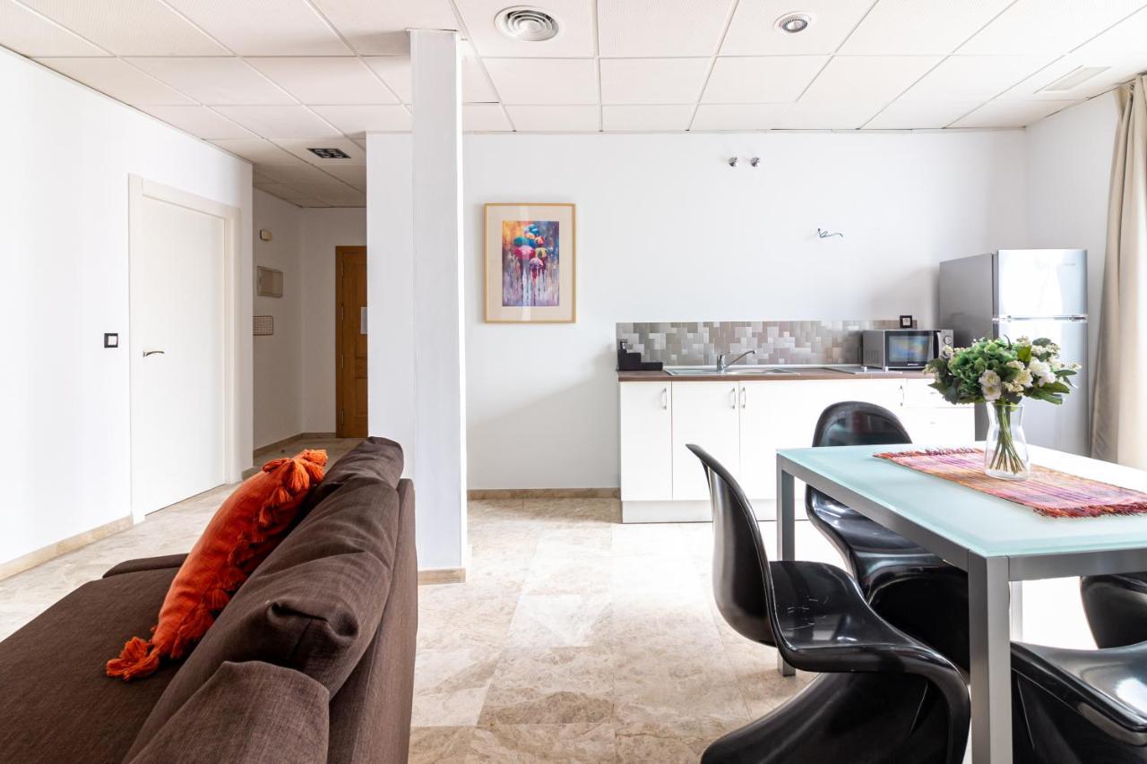 Saenz Suites Gallery By Bossh! Apartments Málaga Esterno foto