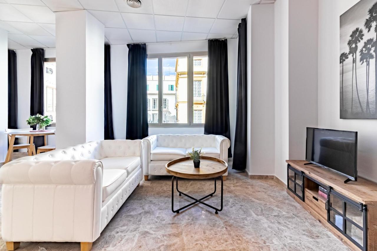 Saenz Suites Gallery By Bossh! Apartments Málaga Esterno foto