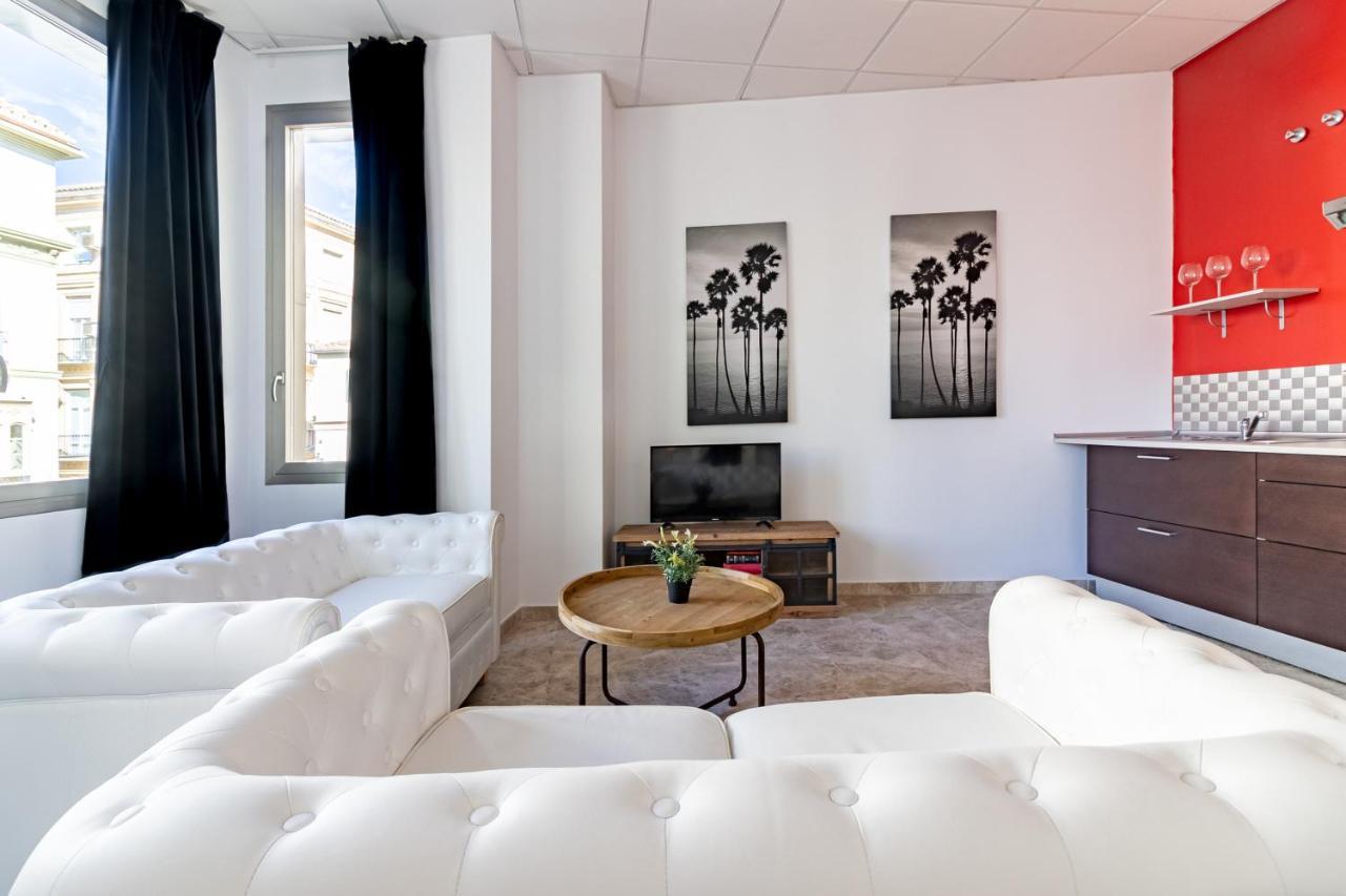 Saenz Suites Gallery By Bossh! Apartments Málaga Esterno foto