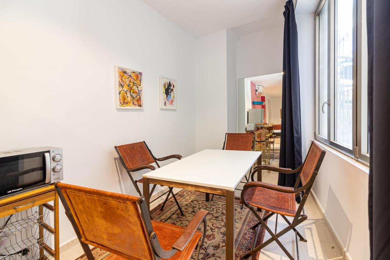Saenz Suites Gallery By Bossh! Apartments Málaga Esterno foto