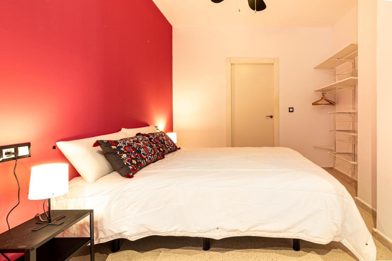 Saenz Suites Gallery By Bossh! Apartments Málaga Esterno foto