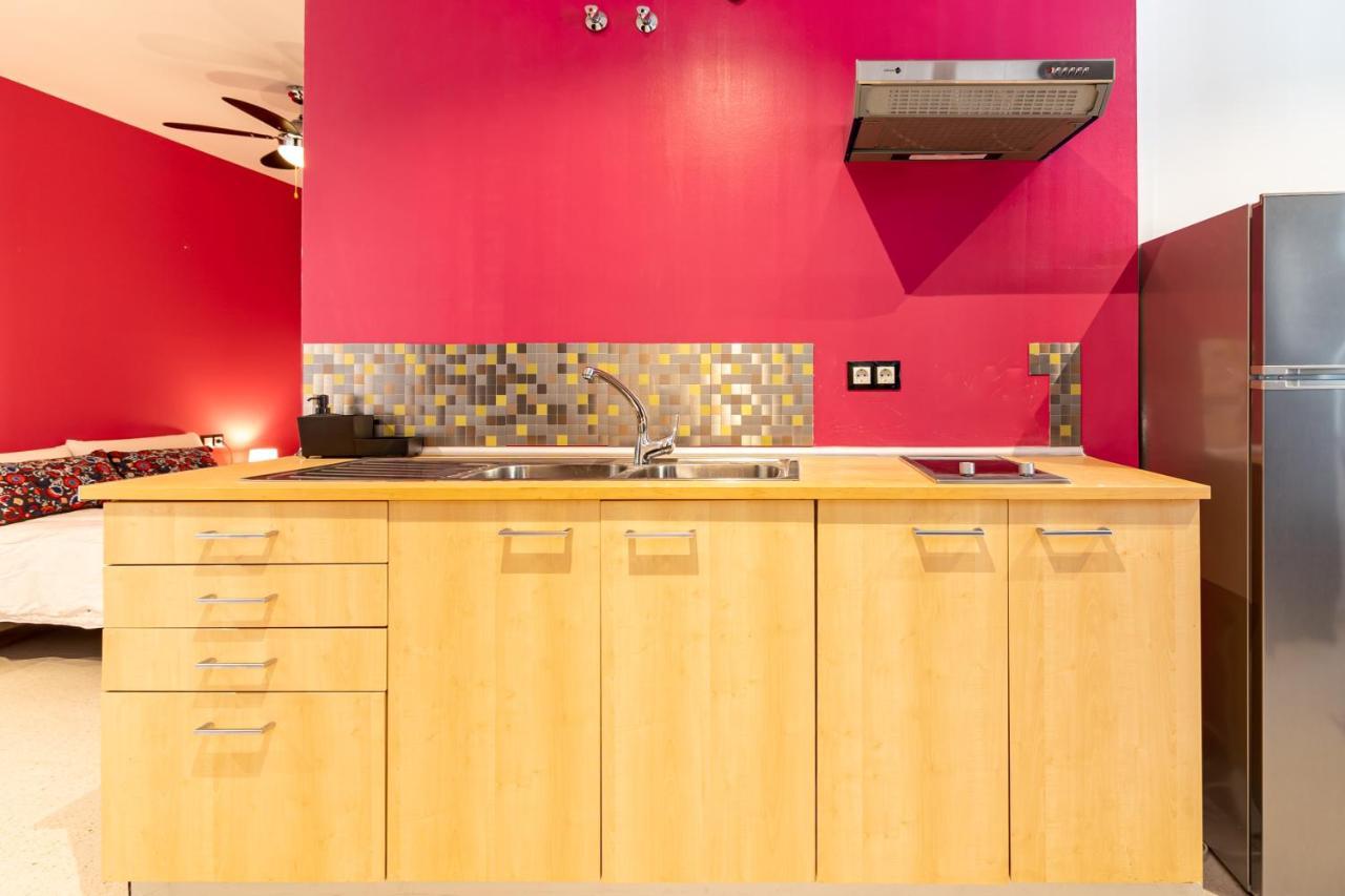 Saenz Suites Gallery By Bossh! Apartments Málaga Esterno foto