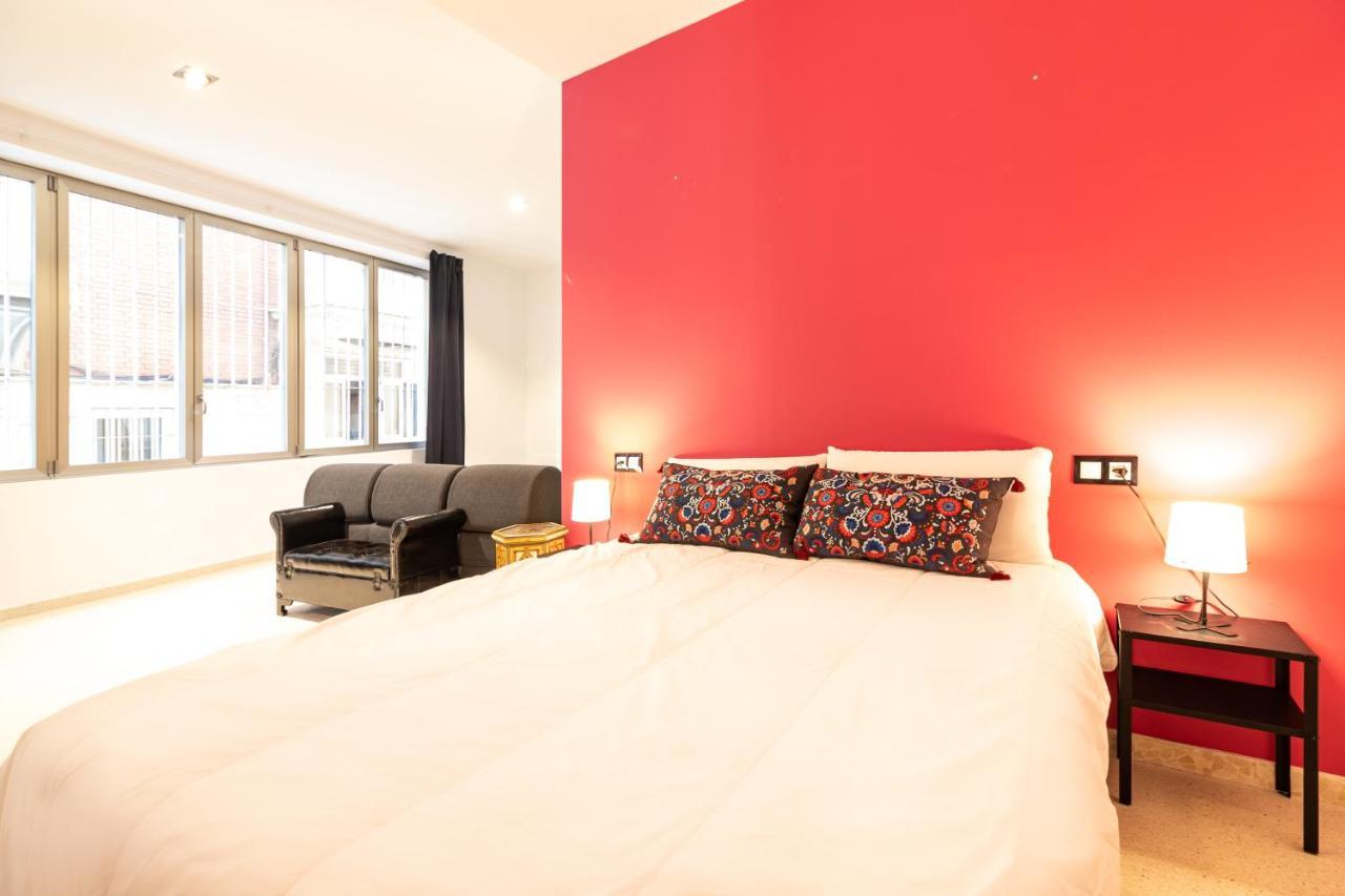 Saenz Suites Gallery By Bossh! Apartments Málaga Esterno foto