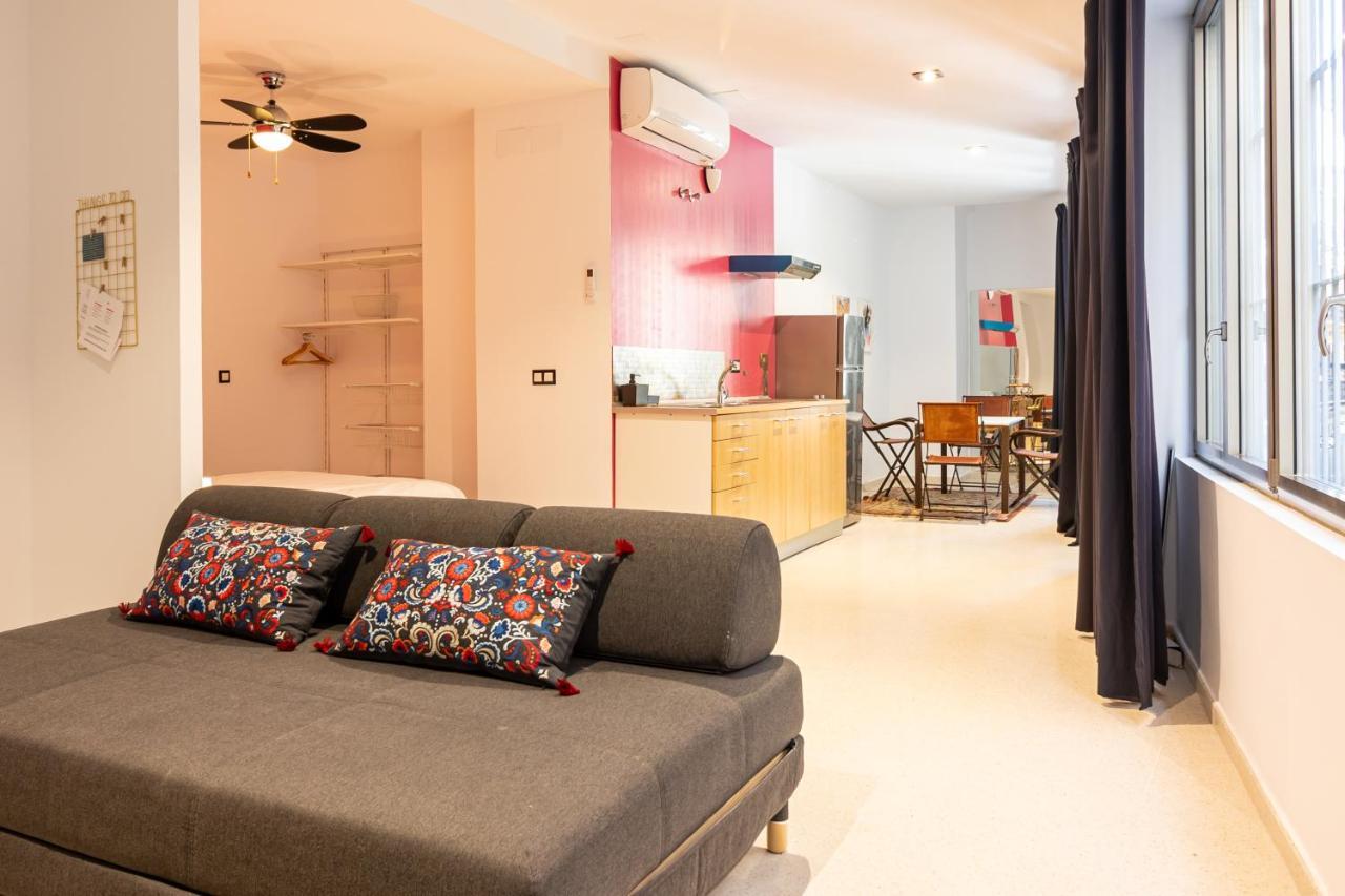Saenz Suites Gallery By Bossh! Apartments Málaga Esterno foto