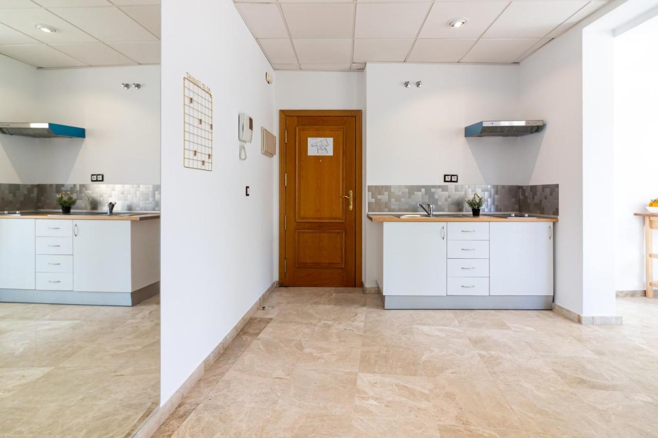 Saenz Suites Gallery By Bossh! Apartments Málaga Esterno foto